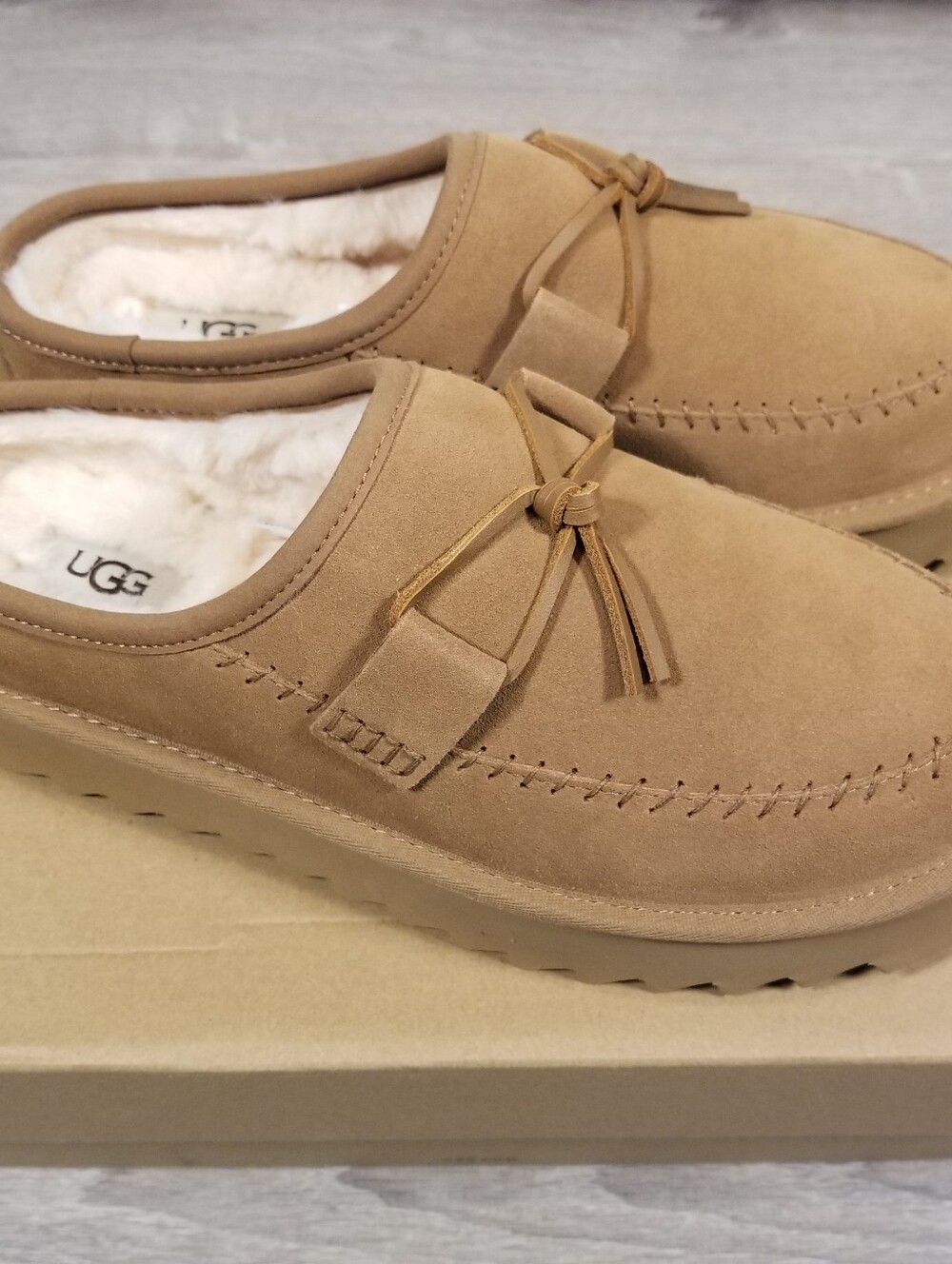 UGG Eleve Slippers Womens 9 Chestnut Brown Slip On Fur Insole Casual NIB